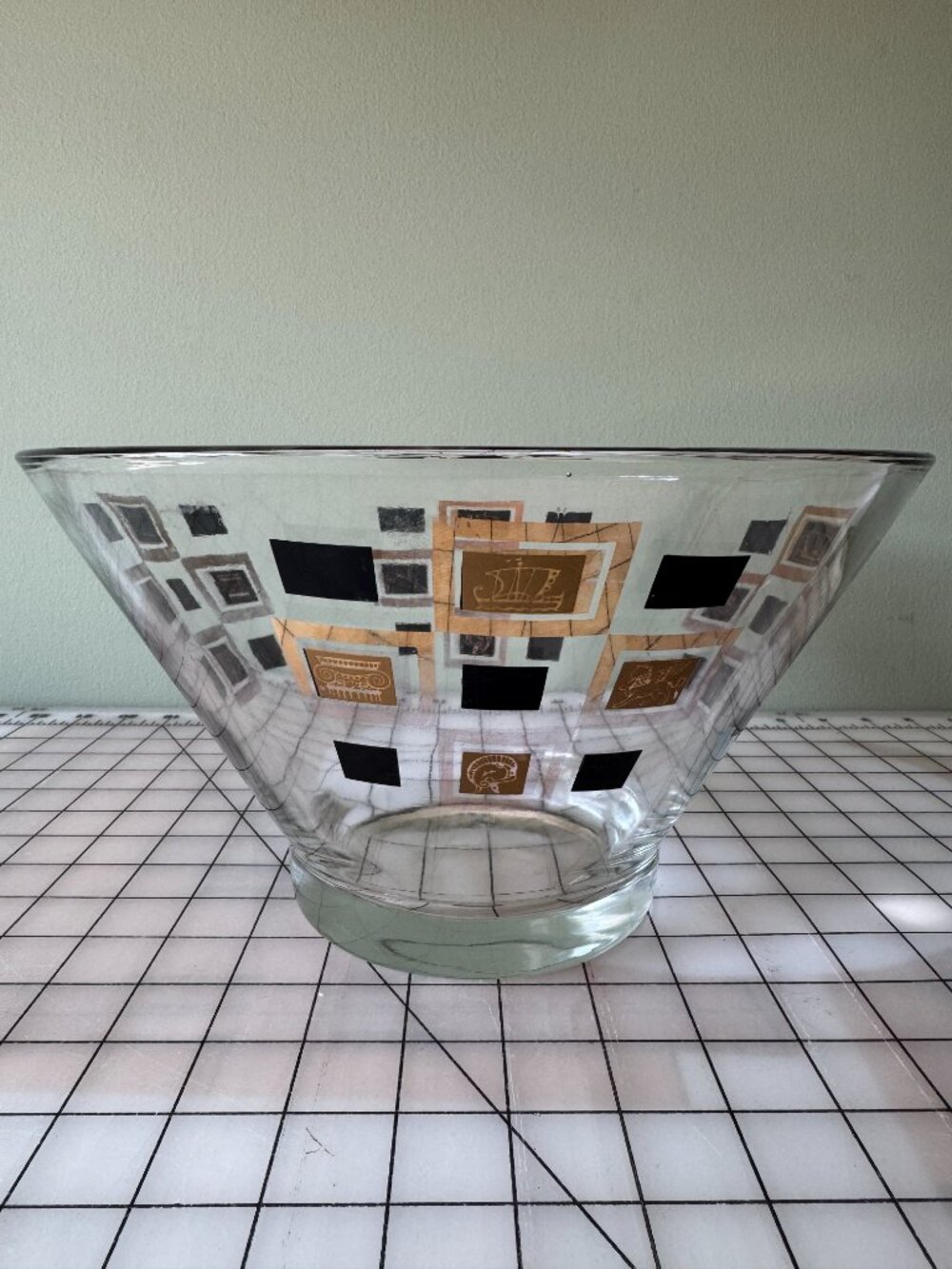 Vintage Mid Century Modern Glass Serving Bowl Gold Atomic Decor - Picture 3 of 10